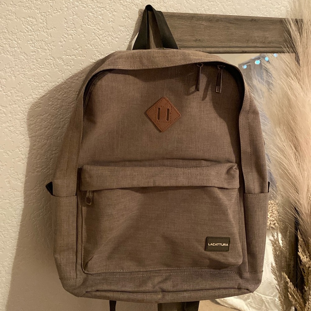 electronic charging backpack